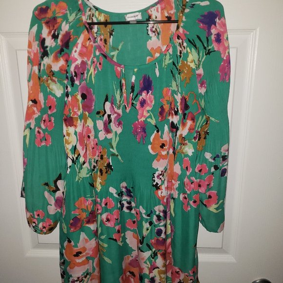 Avenue Plus Size Green Floral Pleated Blouse 18/20 - Picture 4 of 7